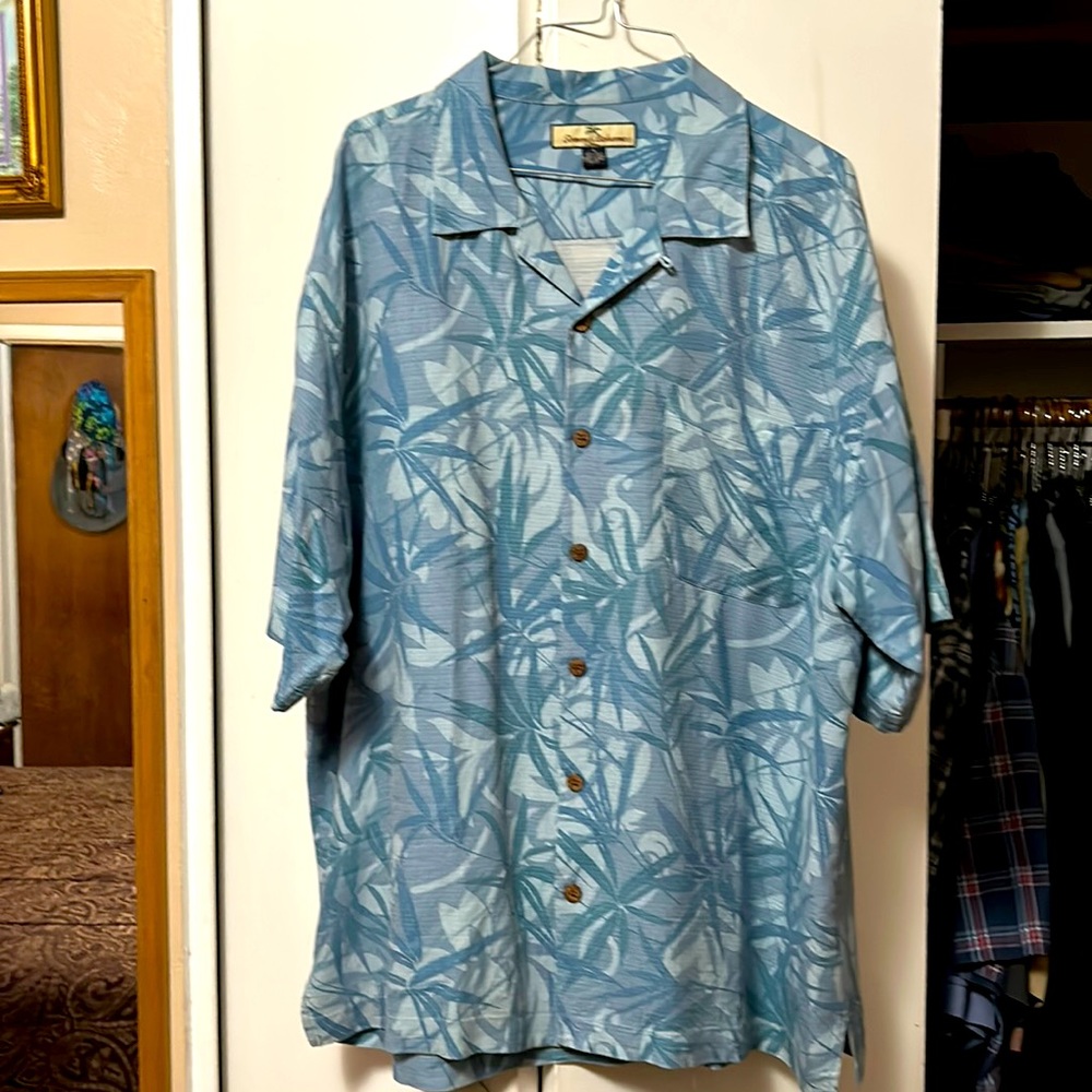 Tommy Bahama Silk shirt size XL